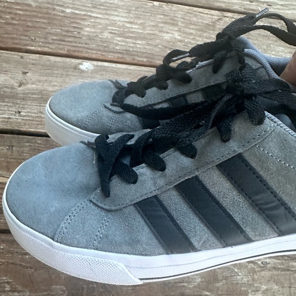 Adidas Men's Black and Gray Sneakers size 7 - Picture 5 of 8